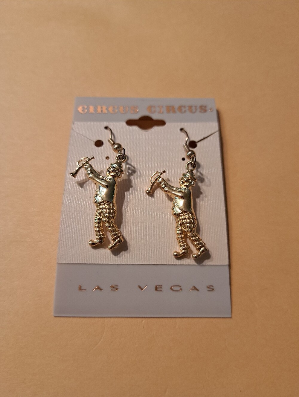 New Circus Circus Las Vegas Gold Tone Clown Dangle Drop Earrings